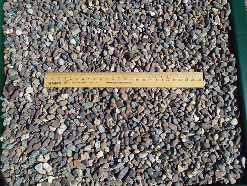 Kamenclub.ru: Галька речная окат цветная фр.5-10 мм. купить  в Казани галька речная белый, серый, красноватый, синий, темно-серый речная окатанная галька декоративная 6800 руб/т   фото КАМЕНЬ КЛУБ