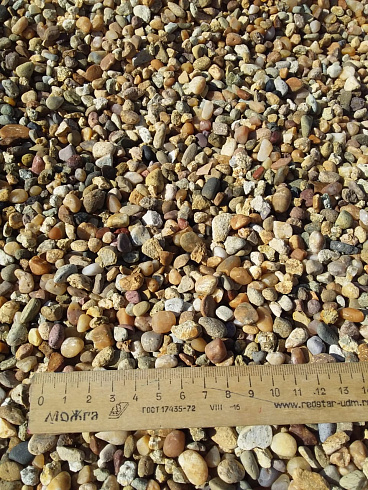 Kamenclub.ru: Галька окат (серо-желтая) фр.5-10 мм. купить  в Казани галька речная рыжий, желтый, рыжий, серо-желтый речная окатанная галька декоративная 5000 руб/т   фото КАМЕНЬ КЛУБ