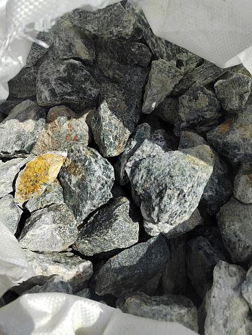 фото Галтованный жадеит (фр. 70-100 мм)  купить в Казани в интернет-портале КАМЕНЬ КЛУБ