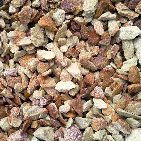 Kamenclub.ru: Щебень крошка желтый (ЗЛАТОЛИТ) фр. 5-10 мм.  купить в Казани мрамор золотистый, бежевый, желтый каменная ландшафтная декоративная крошка здатолита 8500 руб/т   фото КАМЕНЬ КЛУБ