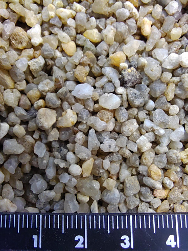 Кварцевый песок для площадок фр. 2-5 мм.  купить в Казани фото Камень Клуб