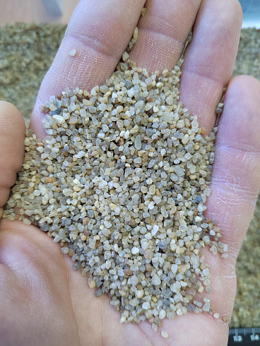 Кварцевый песок сухой фракцинированный фр. 1,2-2,5 мм.  купить в Казани фото Камень Клуб