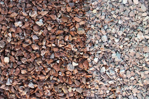 Kamenclub.ru: Мраморная крошка (щебень галтованный розовый) фр.10-20 мм.  купить в Казани мрамор розовый, красный ландшафтный декоративный окатанный округлый щебень 15000 руб/т   фото КАМЕНЬ КЛУБ