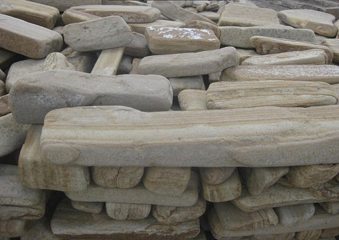 Kamenclub.ru: Песчаник пластушка галтованный желтый с рисунком (3 см)  купить в Казани плитняк - пластушка желтый песчаник 21000 руб/м3   фото КАМЕНЬ КЛУБ