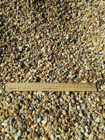 Kamenclub.ru: Галька окат (серо-желтая) фр.5-10 мм. купить  в Казани галька речная рыжий, желтый, рыжий, серо-желтый речная окатанная галька декоративная 5000 руб/т   фото КАМЕНЬ КЛУБ