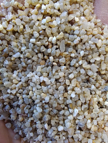 Кварцевый песок сухой фракцинированный фр. 1,2-2,5 мм.  купить в Казани фото Камень Клуб