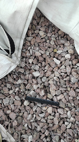 Kamenclub.ru: Мраморная крошка (щебень галтованный розовый) фр.20-40 мм.  купить в Казани мрамор розовый, красный оголтованный округлый щебень  15000 руб/т   фото КАМЕНЬ КЛУБ