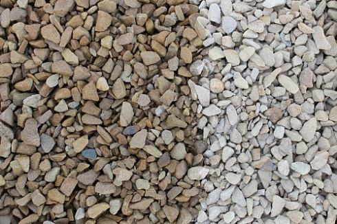 Kamenclub.ru: Щебень крошка желтый (песчаник) фр. 10-20 мм.  купить в Казани песчаник бежевый, серый, рыжий декоративный ландшафтный щебень колотый 9500 руб/т   фото КАМЕНЬ КЛУБ