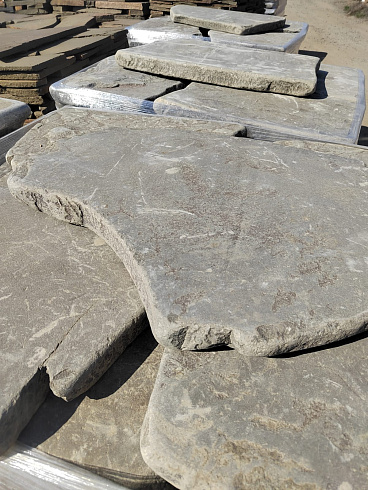 Kamenclub.ru: Песчаник галтованный для облицовки (фр. 2-5 см)  купить в Казани песчник рыжий желтый серый песчаник окатанный речной 6 000 руб/т   фото КАМЕНЬ КЛУБ