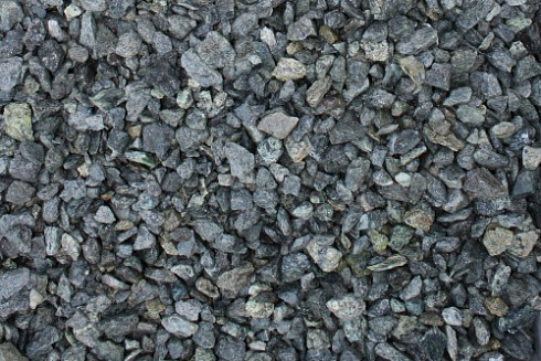 Kamenclub.ru: Щебень крошка зеленый (змеевик) фр. 10-20 мм.  купить в Казани змеевик зеленый, салатовый декоративная ландшафтная каменная крошка щебня 7 200 руб/т   фото КАМЕНЬ КЛУБ