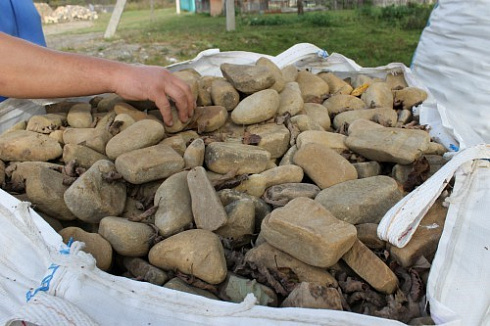 Kamenclub.ru: Песчаник брусчатка  купить в Казани    5 500 руб/т   фото КАМЕНЬ КЛУБ