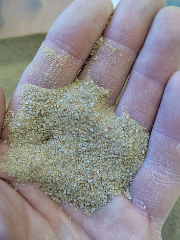 Кварцевый песок для площадок фр. 0,16-0,63 мм.  купить в Казани фото Камень Клуб