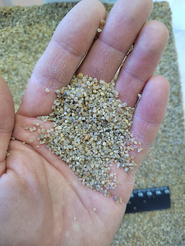 Кварцевый песок для площадок фр. 0,8 - 2 мм.  купить в Казани фото Камень Клуб