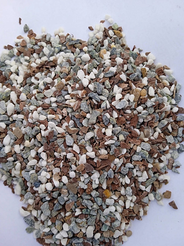 Kamenclub.ru: Мраморная крошка (щебень крошка микс: белый-зеленый-розовый) фр. 5-10 мм  купить в Казани мрамор белый, зеленый, розовый, разноцветный, молочный декоративная ландшафтная мраморная крошка 9500 руб/т   фото КАМЕНЬ КЛУБ