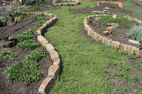 Kamenclub.ru: Песчаник для строительства и кладки блочный (фр 100-200 мм)  купить в Казани песчаник бежевый серый рыжий валун мелкий для строительства песчаник 6500 руб/т   фото КАМЕНЬ КЛУБ