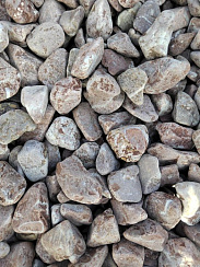 Kamenclub.ru: Мраморная крошка (щебень галтованный розовый) фр.10-20 мм.  купить в Казани мрамор розовый, красный ландшафтный декоративный окатанный округлый щебень 15000 руб/т   фото КАМЕНЬ КЛУБ