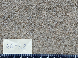 Кварцевый песок для площадок фр. 0,6-1,2 мм.  купить в Казани фото Камень Клуб