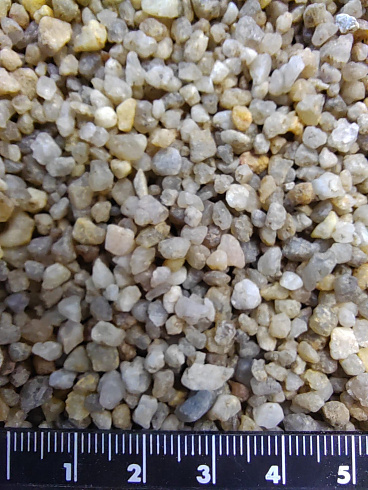 Кварцевый песок для площадок фр. 2-5 мм.  купить в Казани фото Камень Клуб